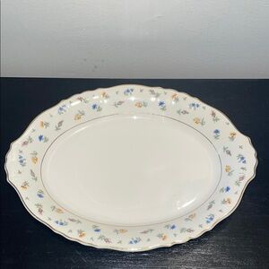 Syracuse‎ China Federal Shape Suzanne Platter.  Vintage.  Made in America.